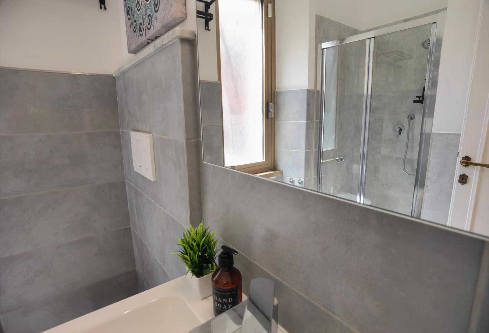 רומא Metro Lodi Apartment מראה חיצוני תמונה