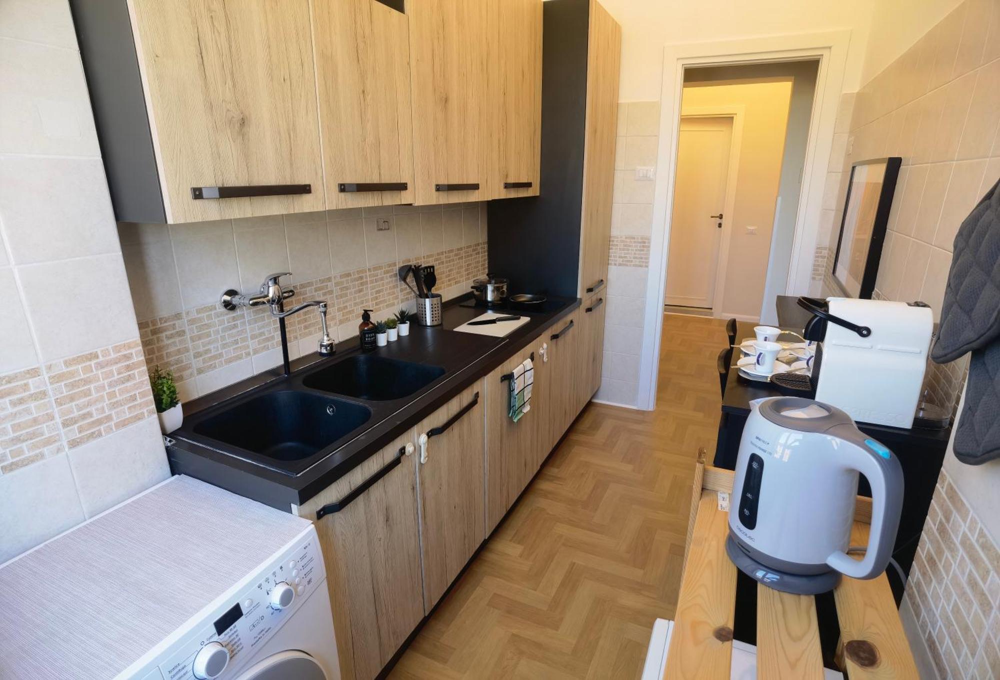 רומא Metro Lodi Apartment מראה חיצוני תמונה